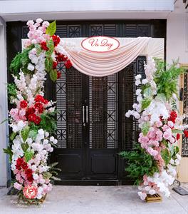 Cổng Hoa Cưới -  Hồng Nhẹ Điểm Đỏ